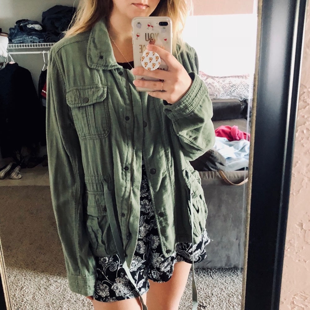 • aeo army green utility jacket •